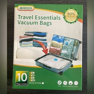 Travel Essentials Vacuum Bags w/ pump